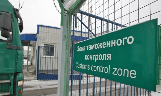 Електронна митниця: Україні загрожує новий провал
