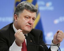 Ukraine’s President Petro Poroshenko speaks to the media during a news conference in Kiev