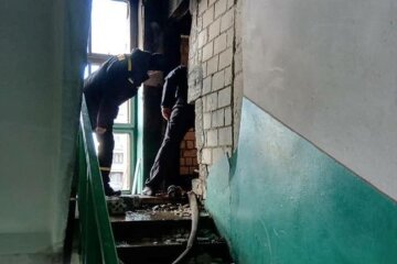 Одеська багатоповерхівка тріщить по швах через вибух газу: мешканці в паніці, кадри