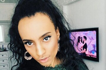 Еліна Мбані