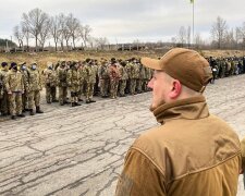 В поселке Подворки на Харьковщине прошло военное обучение: «Более 500 человек приняли участие в учениях»