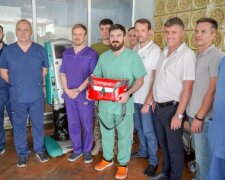 БФ молодежной инициативы "Надежда" передал партию медицинского оборудования больницам Запорожской области