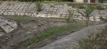 "Дві якісь калюжі": рекордна посуха залишила Крим без найбільшої річки, моторошні кадри