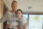 Дочці Олі Полякової в купальнику дісталося за експерименти із зовнішністю: "Заберіть у дитини косметичку"