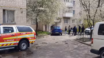 Батьки залишили малюків без нагляду у квартирі, все закінчилося трагічно: "Випала з вікна і..."