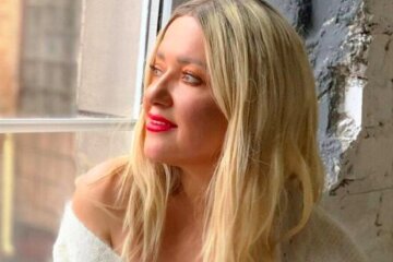 Могилевская завалилась на диван с "лучшей подружкой", кадры счастья: "На тусе, на чиле"