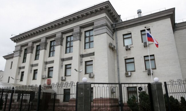 Киевляне готовятся к «атаке» на российское посольство