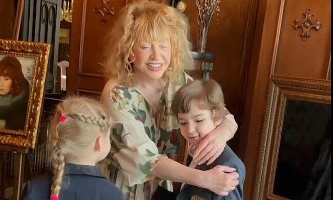 алла пугачева с детьми, лиза, гарри, скрин