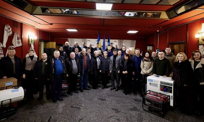 Світло і тепло від справжніх друзів: Естонія передала Житомирщині потужний «десант» енергетичної допомоги