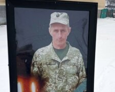 "Він гідно захищав свою країну": трагічна НП забрала життя українського воїна, кадри прощань
