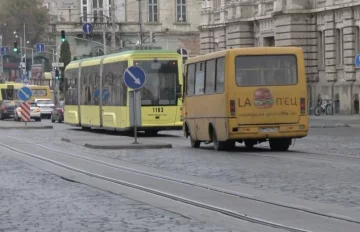 Ограничение движения транспорта во Львовской области