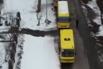 війна, автобуси, евакуація, мирні жителі