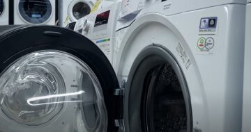 Віддаємо безоплатно: хто з українців може отримати пральні машинки і не тільки