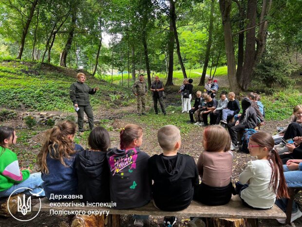 Виховуємо союзників природи: екоінспектори провели незвичайний урок для школярів Денишівського ліцею