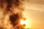 Ракетний удар по Дніпру: над містом стовп чорного диму