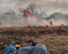"Своими силами потушить невозможно": масштабный пожар охватил район в Днепре, фото ЧП