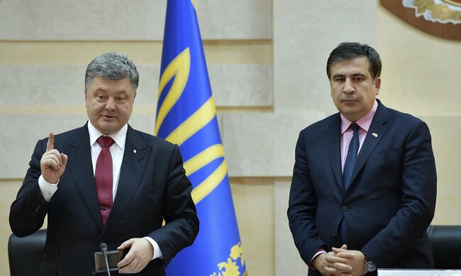 Порошенко лицом к лицу столкнулся с Саакашвили: «Сейчас покусаю…», детали конфуза