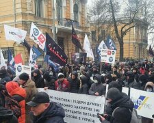 МИД РФ: Санкции против телеканалов в Украине продолжают линию Киева на цензуру