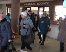 Грошова допомога для пенсіонерів у Дніпропетровській області