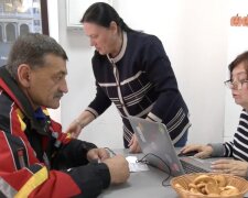 Гуманитарная помощь для пенсионеров в Днепропетровской области