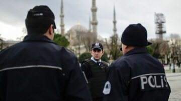 Ердоган звільнив 13 тисяч поліцейських за підтримку путчу