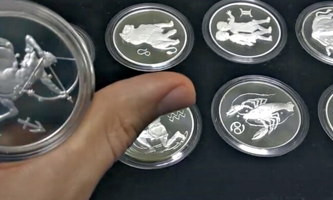 Астрологи назвали главные задачи знаков Зодиака в 2022 году: кому нужно изменить жизнь