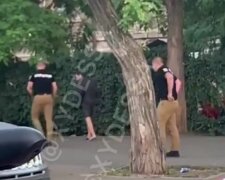 "Не оцінили": в Одесі чоловік образив копів і поплатився, відео злили в мережу