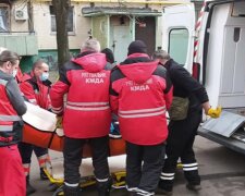 В Киеве прогремел взрыв, не обошлось без пострадавших: на место срочно съехались спасатели и полиция