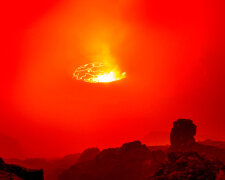 Ученый получил удивительные фото действующего вулкана в ДР Конго с помощью дрона (фото)