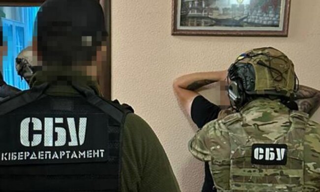 Банковские карты мошенники опустошили новым способом: в их доме нашли кое-что интересное