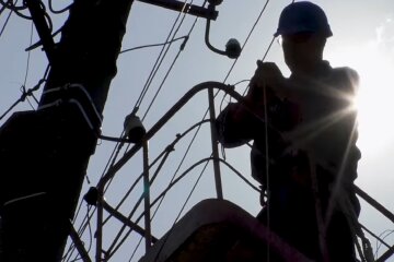 Графики отключения света в Киевской области на 25 декабря