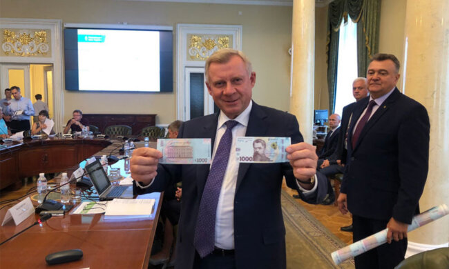 Українцям несподівано роздадуть тисячі гривень, офіційна заява НБУ: “так треба”
