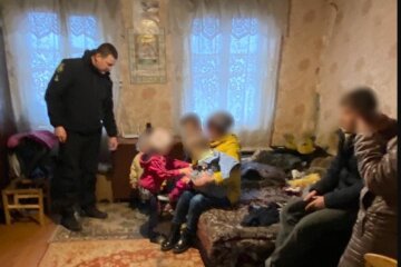 В Харьковской области полицейские изъяли детей