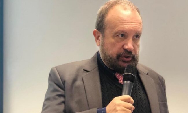 "Чим більше захворіє, тим краще": відомий лікар висловився про шанси України в боротьбі вірусом
