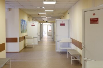 Избитая звезда "ДОМ-2" обратился к поклонникам с больничной койки: "Я пролежу тут несколько недель и..."