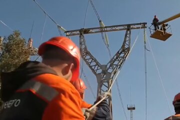 Графики отключения света в Полтавской области на 15 апреля