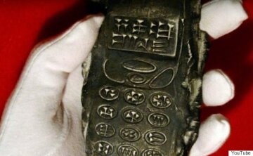 Найденный в Австрии «800-летний мобильник» взбудоражил фанатов НЛО (видео)