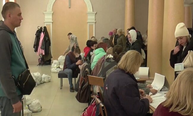 Бесплатные продукты для ВПЛ и пенсионеров в Запорожье