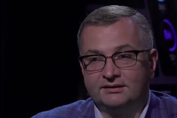 Атаманюк предложил альтернативу закона о деолигархизации