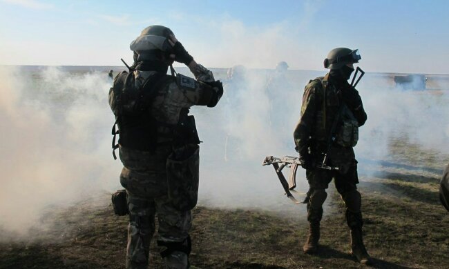 военные