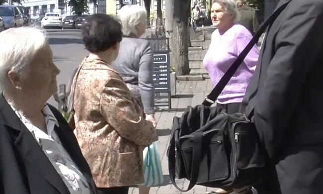 Грошова допомога для ВПО та пенсіонерів у Дніпропетровській області