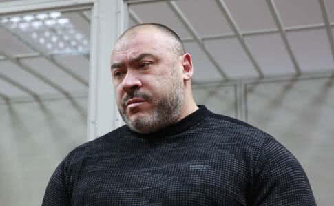 Головний титушка України в суді налетів на вдову журналіста Веремія: Мало місця буде