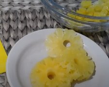 салат с ананасом
