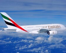 самолет Emirates