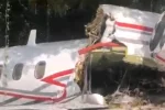 Самолет с пассажирами разбился в аэропорту, кадры трагедии и данные о жертвах: "Вылетел за пределы полосы"