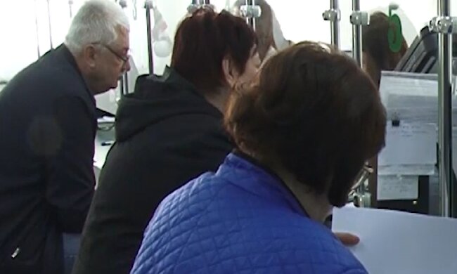 Гуманітарна допомога для пенсіонерів у Полтаві