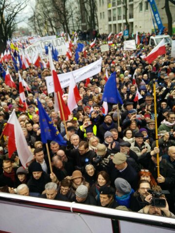 Эльмар Брок: Польша является большим вызовом для ЕС, чем Венгрия