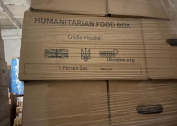 Новий скандал із гуманітаркою, валялася і тухла на складах: тонни їжі і медикаментів