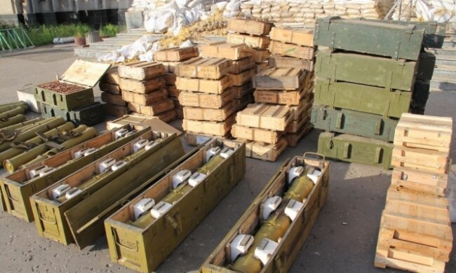 Іде все – від танків до револьверів: куди “пропала” українська зброя на 345 мільйонів