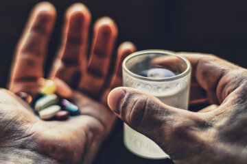 лекарства, таблетки